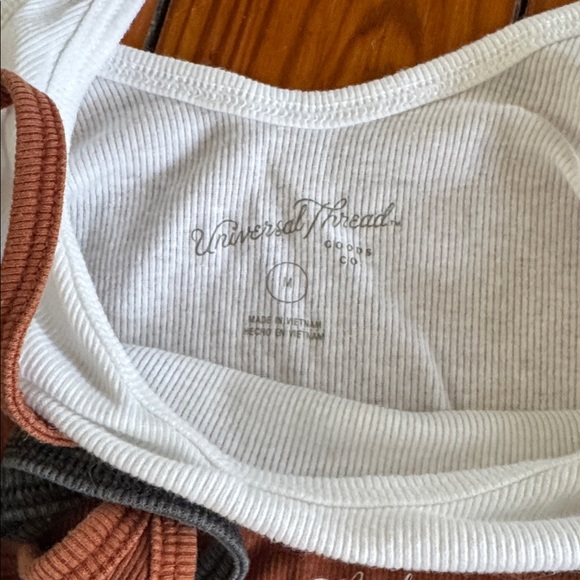 3 Universal thread Ribbed Tank Tops - Picture 4 of 4
